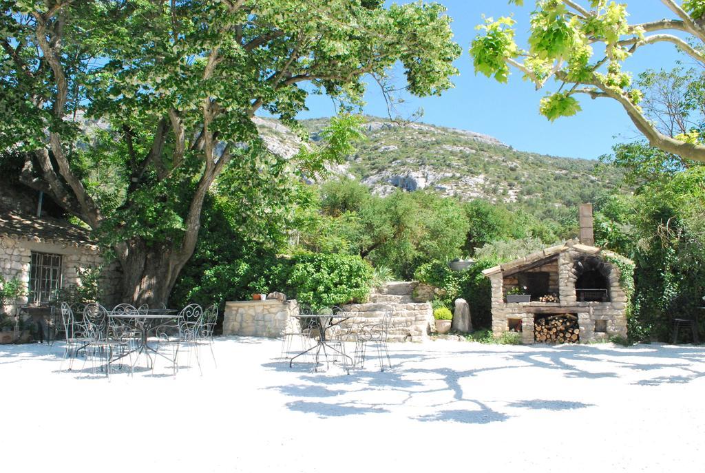 Bastide De La Lezardiere Fontaine-de-Vaucluse Eksteriør bilde